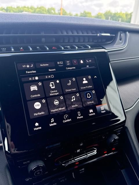 2024 Jeep Grand Cherokee L Altitude 4x2