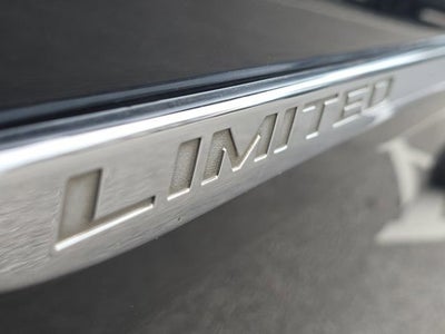 2023 RAM 1500 Limited Crew Cab 4x4 5'7" Box