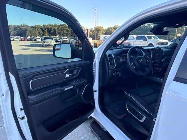 2025 RAM 1500 Laramie Crew Cab 4x4 5'7" Box