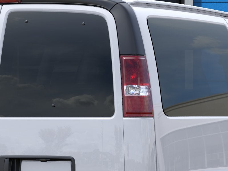 2026 Chevrolet Express Passenger 1LS