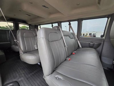 2024 Chevrolet Express Passenger 3500 1LS