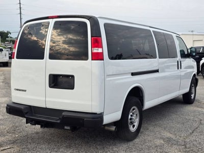 2024 Chevrolet Express Passenger 3500 1LS