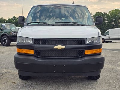 2024 Chevrolet Express Passenger 3500 1LS