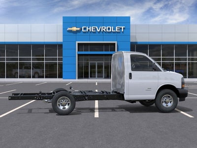 2025 Chevrolet Express Cutaway 3500 Work Van