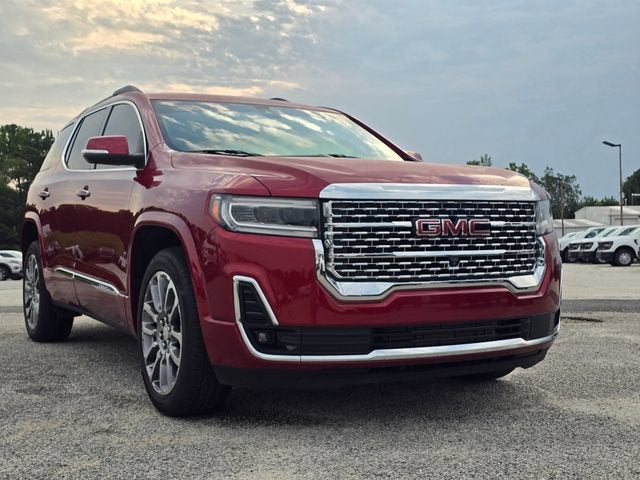 2023 GMC Acadia Denali