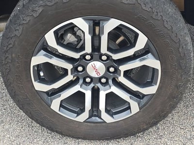2024 GMC Canyon AT4