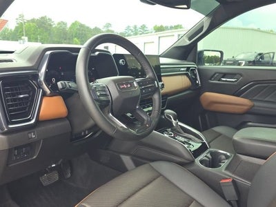 2024 GMC Canyon AT4