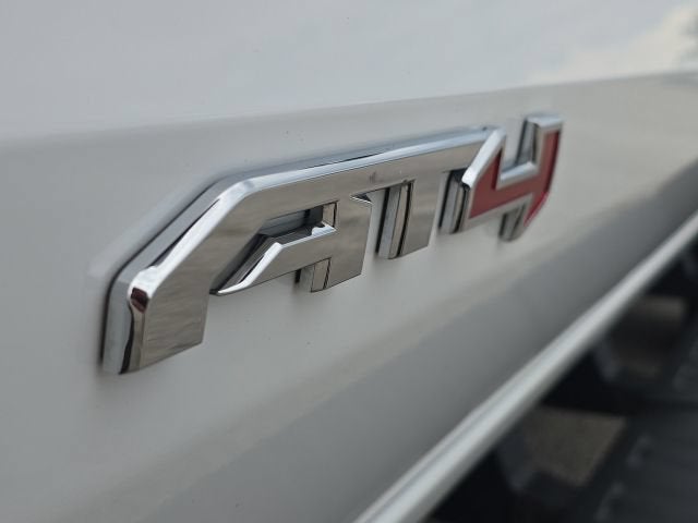 2024 GMC Canyon AT4
