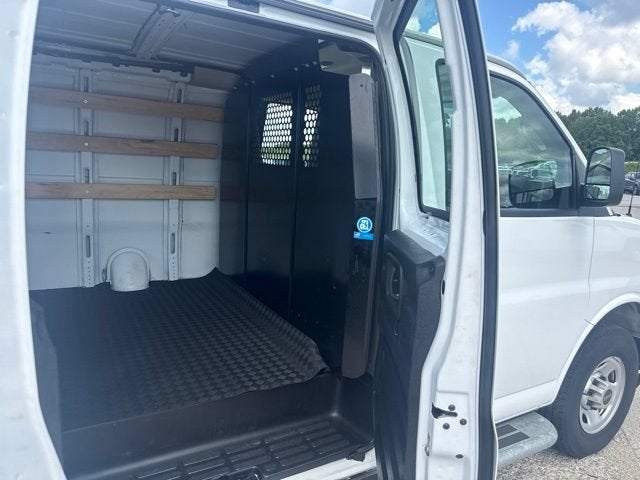 2025 GMC Savana Cargo Work Van