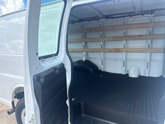 2025 GMC Savana Cargo Work Van