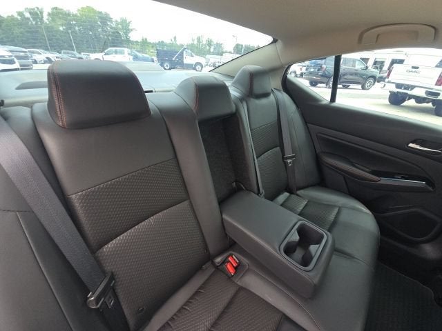 2025 Nissan Altima SR FWD