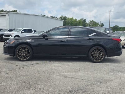 2025 Nissan Altima SR FWD
