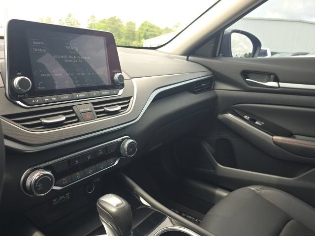 2025 Nissan Altima SR FWD