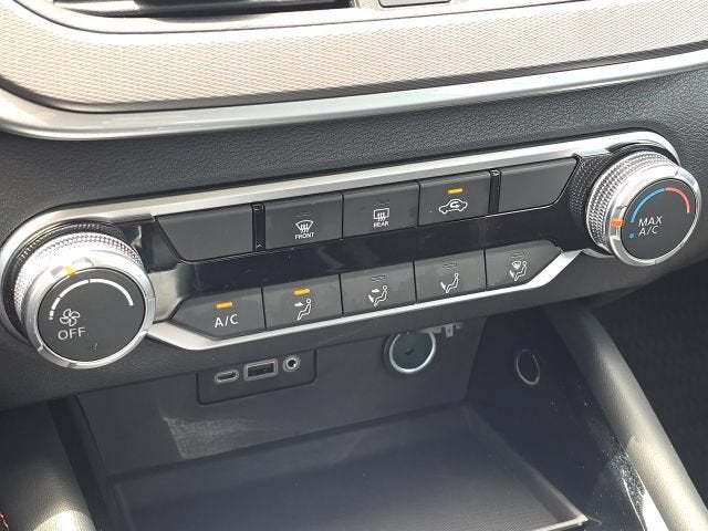 2025 Nissan Altima SR FWD