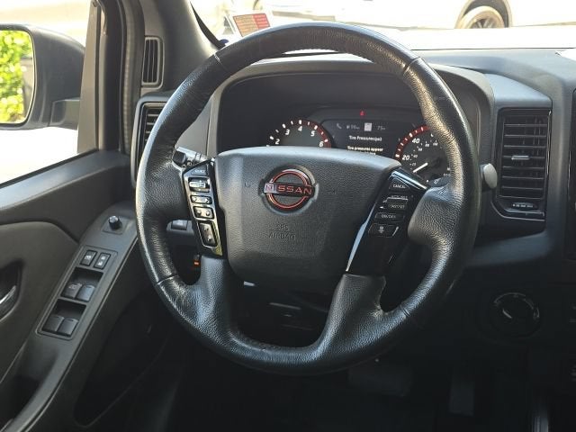 2022 Nissan Frontier Crew Cab PRO-4X 4x4