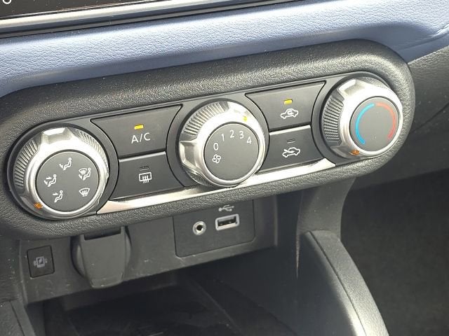 2024 Nissan Versa 1.6 SV