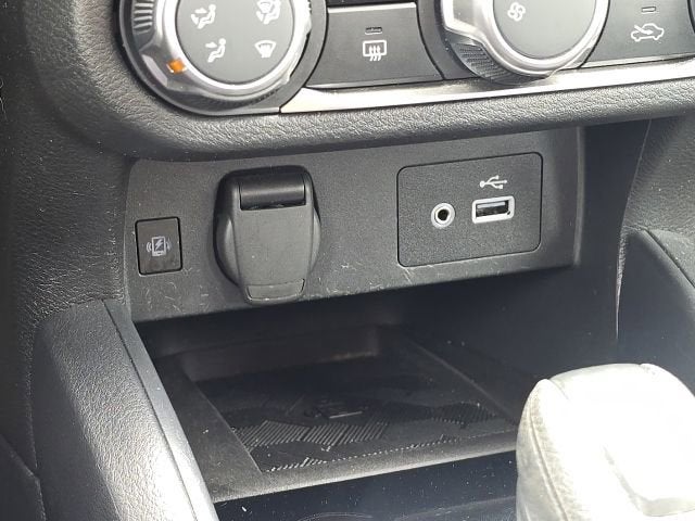 2024 Nissan Versa 1.6 SV