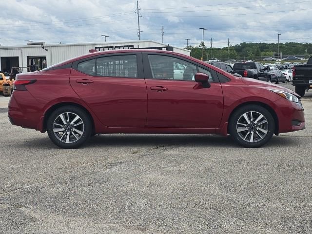 2024 Nissan Versa 1.6 SV