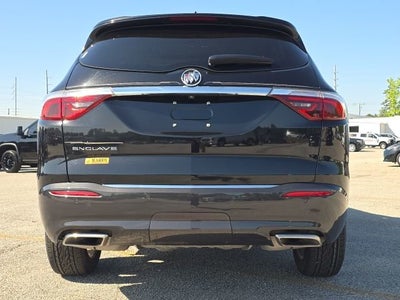 2022 Buick Enclave Essence