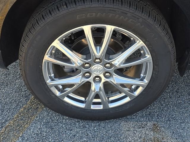 2022 Buick Enclave Essence