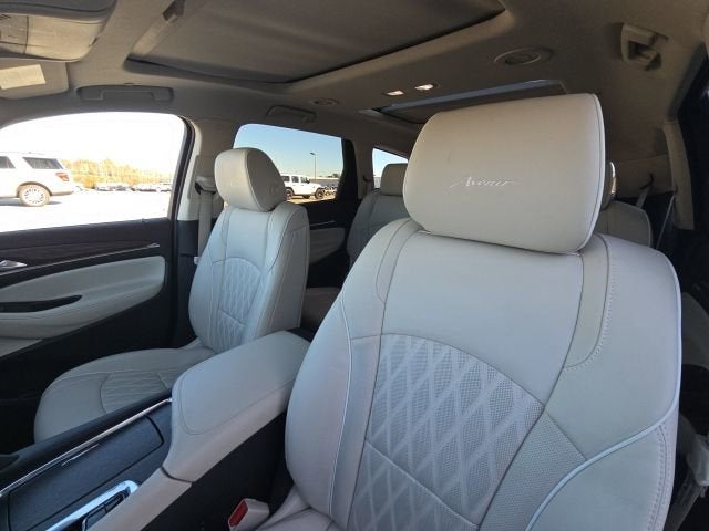 2022 Buick Enclave Avenir