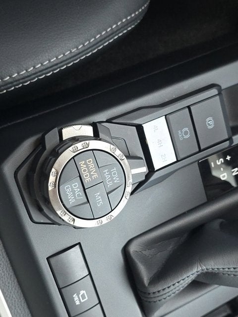 2025 Toyota 4Runner Hybrid Platinum