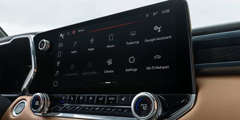 2026 GMC Canyon digital display and technology features